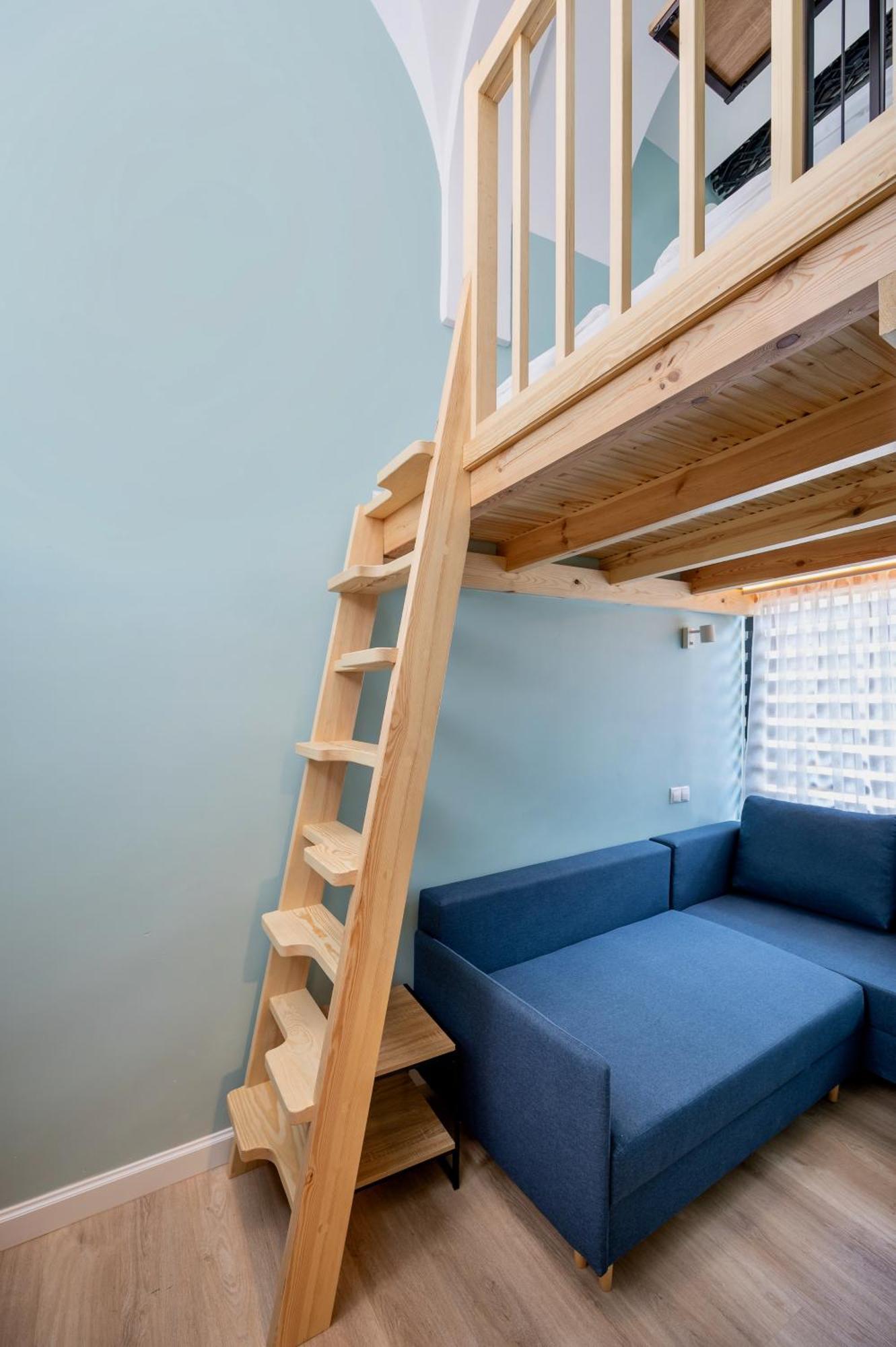 Jess Inn Hostel Rondo Charles De Gaulle Varsovie Extérieur photo